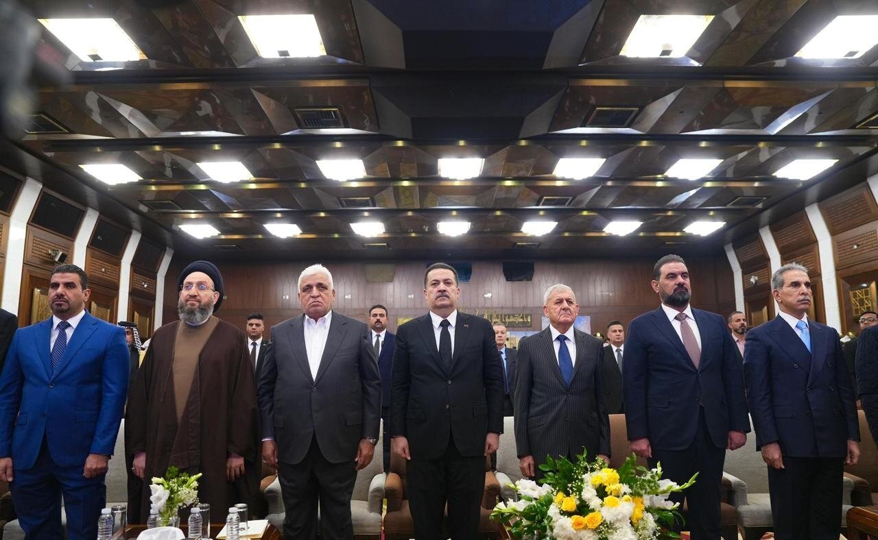 تأکید نخستوزیر عراق بر نقش بیبدیل شهید سلیمانی در مبارزه با تروریسم / شهید سلیمانی , تروریسم , عراق , محمد شیاع السودانی , فرودگاه بغداد