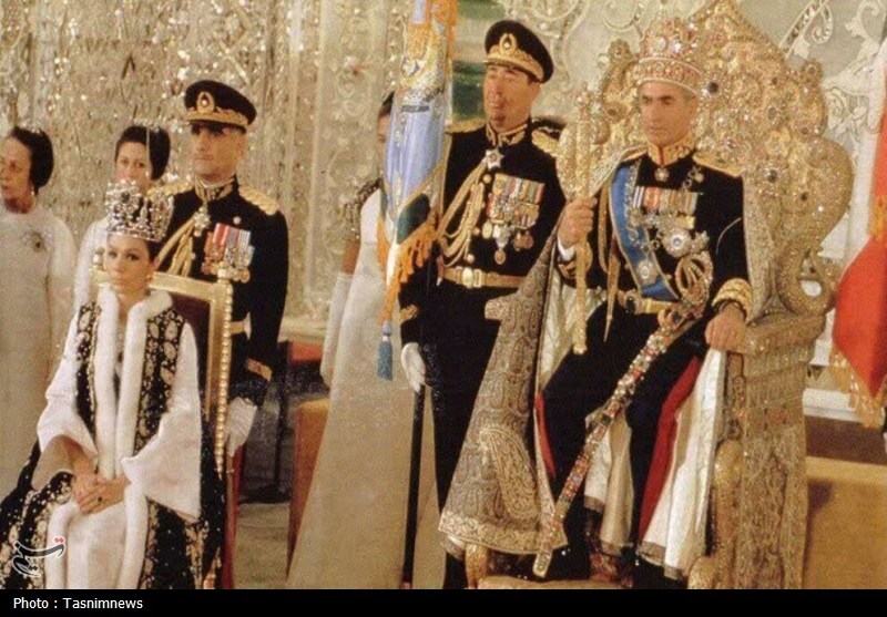 فساد مالی شاه و دربار پهلوی از نگاه خارجیها / اخبار قم - اخبار استانها