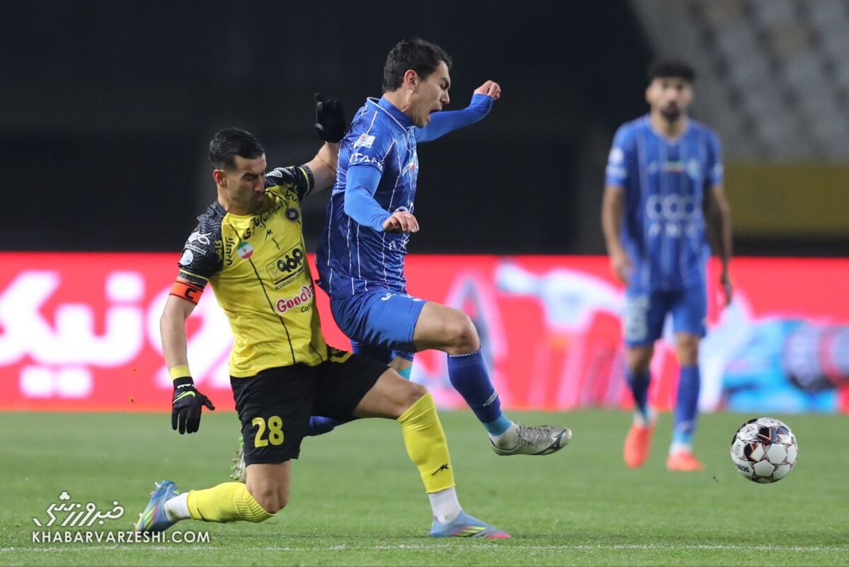 گل به خودی رستم اشورماتوف در حساسترین بازی فصل استقلال / استقلال , رستم اشورماتوف , لیگ برتر , گل به خودی , گل گهر