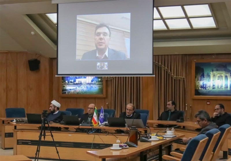 به جای دوقطبیسازی چالشهای کشور را نقد و راهحل ارائه دهید / اخبار فارس - اخبار استانها