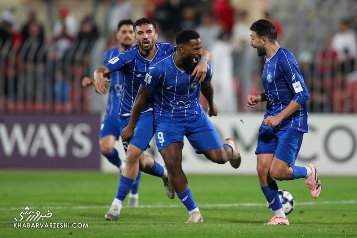 شرطبندی 25 هزار دلاری دو بازیکن استقلال جنجال بهپا کرد / استقلال , شرطبندی , منیر الحدادی , نازون , فوتبال ایران