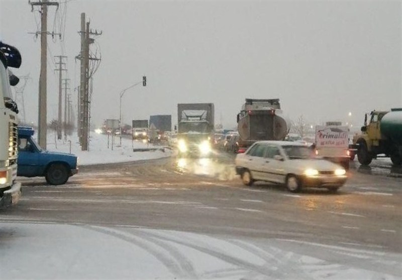 هشدار پلیس راه: گردنههای قزوین مهآلود و یخزدهاند / اخبار قزوین - اخبار استانها