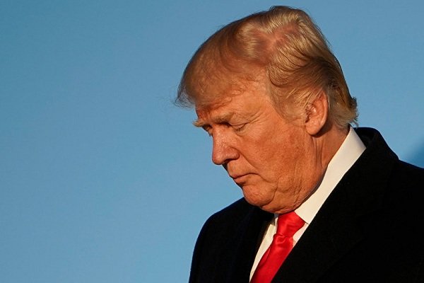 ترامپ با توصیه مقامات آمریکایی، حمله به ایران را لغو کرد / یک وبگاه صهیونیستی اعلام کرد: حمله آمریکا به ایران، تنها چند دقیقه قبل از اجرا با توصیه مقامات آمریکایی مبنی بر تبعات مرتبط با تلافیجویی گسترده تهران، لغو شد.