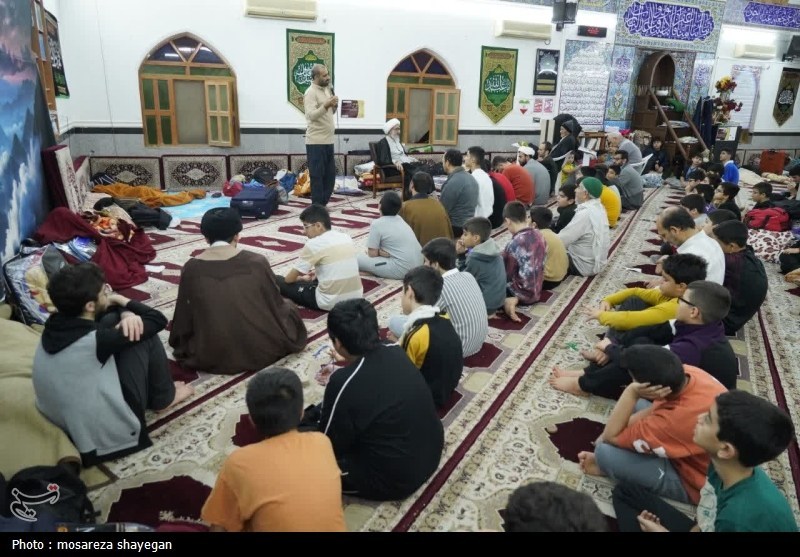 مشارکت چشمگیر دانشآموزان بوشهری در آیین اعتکاف+تصویر / اخبار بوشهر - اخبار استانها