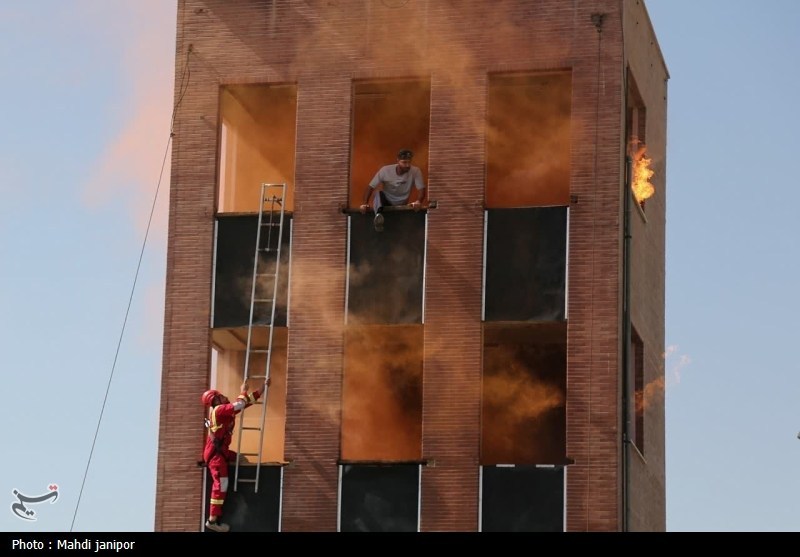 184 عملیات امدادی آتشنشانی و نجات جان 63 نفر در اصفهان / اخبار اصفهان - اخبار استانها