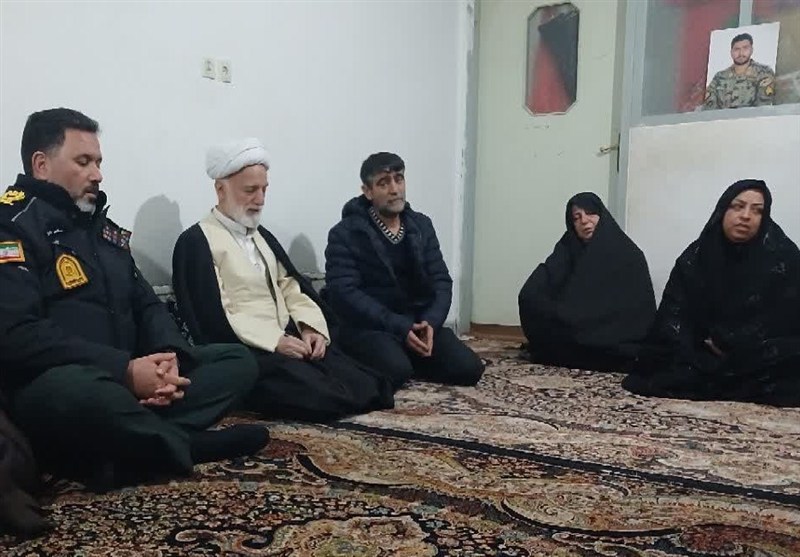 درینجفآبادی: توطئههای دشمنان علیه ایران هیچگاه به پایان نمیرسد / اخبار مرکزی - اخبار استانها