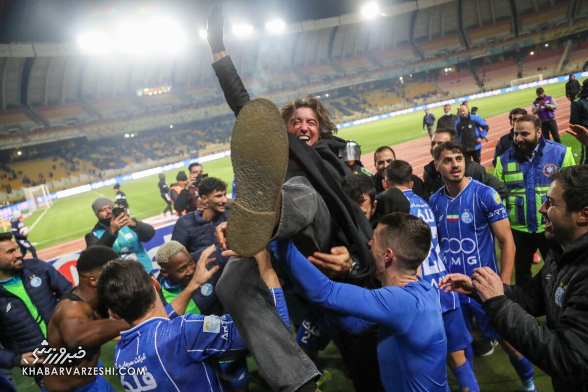 استقلال با پیروزی مقابل اصفهان به رده سوم جدول صعود کرد / استقلال , لیگ برتر , ریکاردو ساپینتو , فوتبال ایران , جدول ردهندی