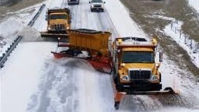 بارش برف مسیر ارتباطی 2 جاده را در استان فارس مسدود کرد / اخبار فارس - اخبار استانها