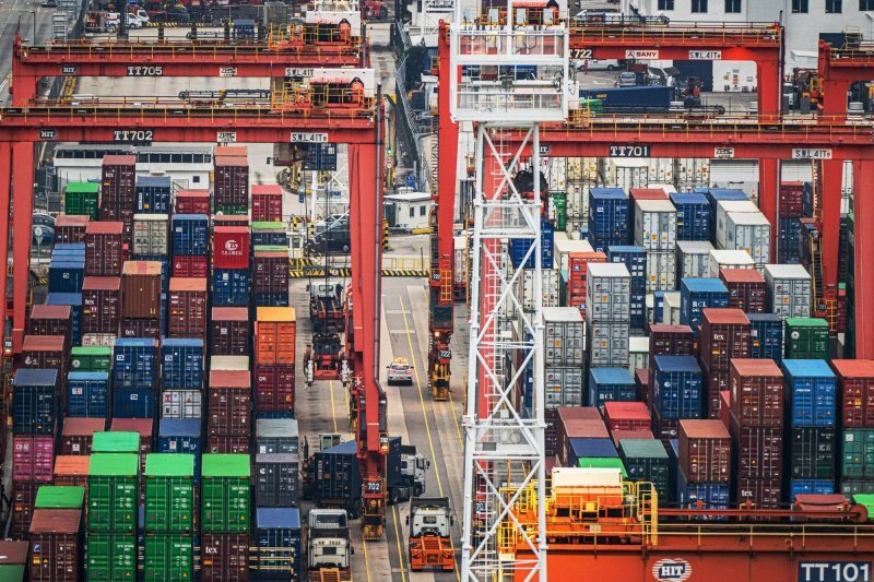 واردات آمریکا از تایوان از چین پیشی گرفت؛ نیمهرساناها عامل تغییر ساختار تجاری / واردات آمریکا , تایوان , چین , هوش مصنوعی , نیمهرسانا