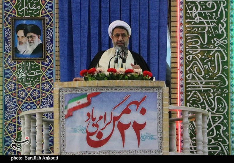 جهان بداند سپاه فرزند انقلاب اسلامی ایران است / اخبار کرمان - اخبار استانها