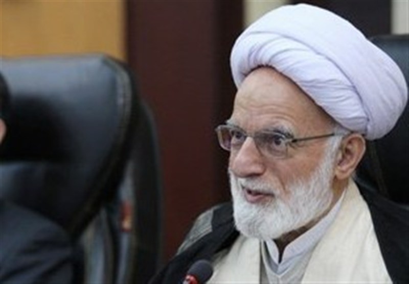 حضور طولانی و بدون نظارت نوجوانان در فضای مجازی نگران کننده است / اخبار مرکزی - اخبار استانها