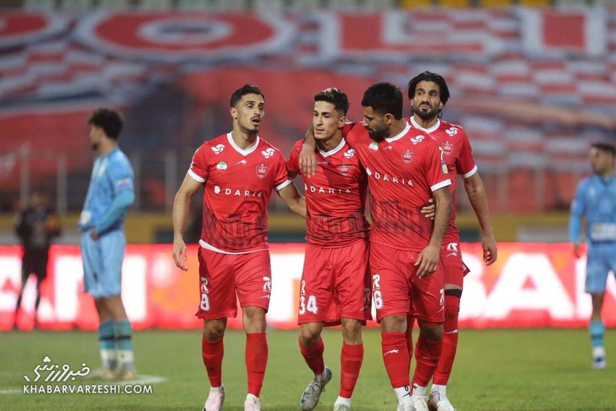 پرسپولیس با پیروزی مقابل حریف به رتبه دوم لیگ برتر صعود کرد / پرسپولیس , لیگ برتر , امیرحسین محمودی , فوتبال ایران , هفته نوزدهم