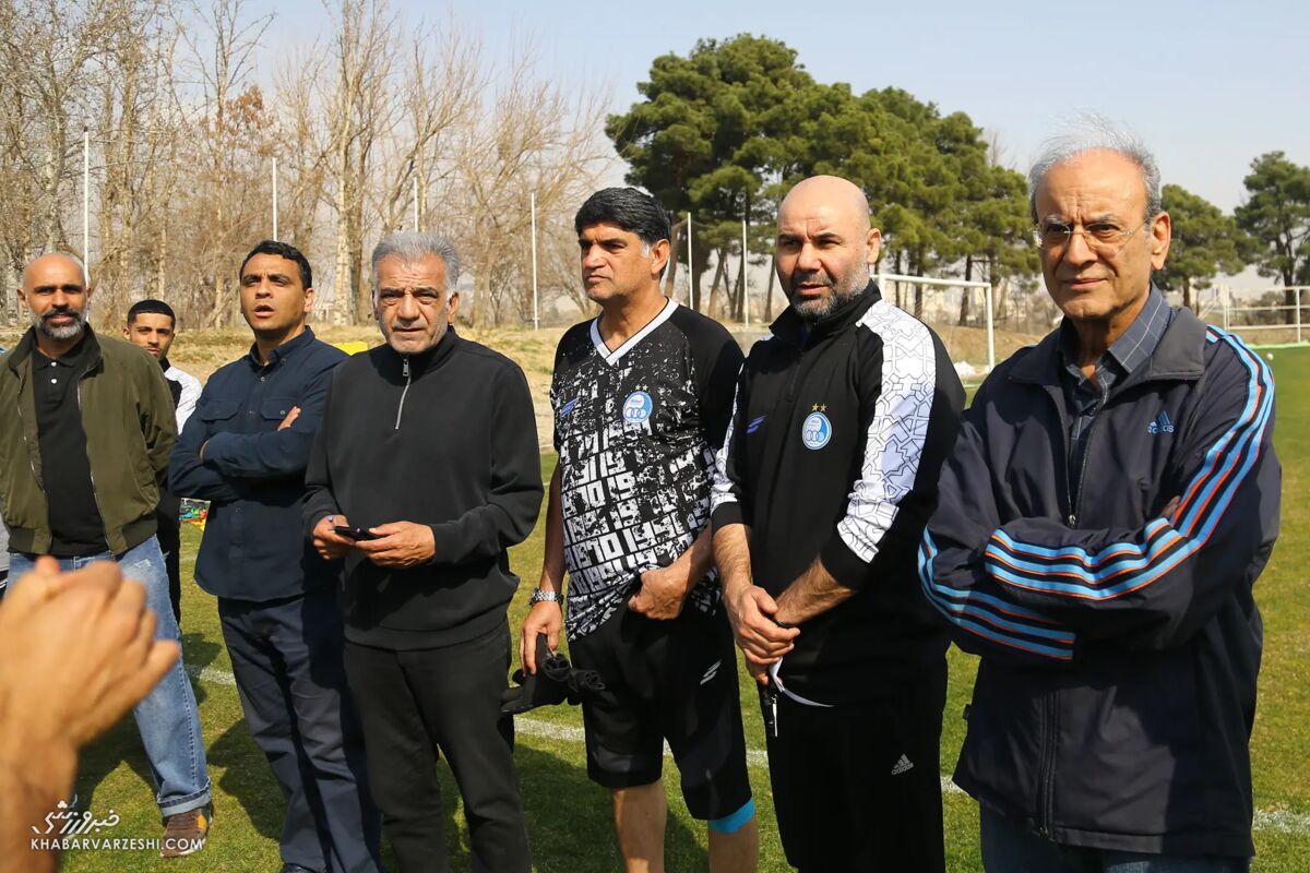 مشکل نورافکنهای استقلال؛ تمرینات بختیاریزاده با چالش روبرو شد / استقلال , سهراب بختیاریزاده , لیگ برتر , ماه رمضان , تمرینات استقلال