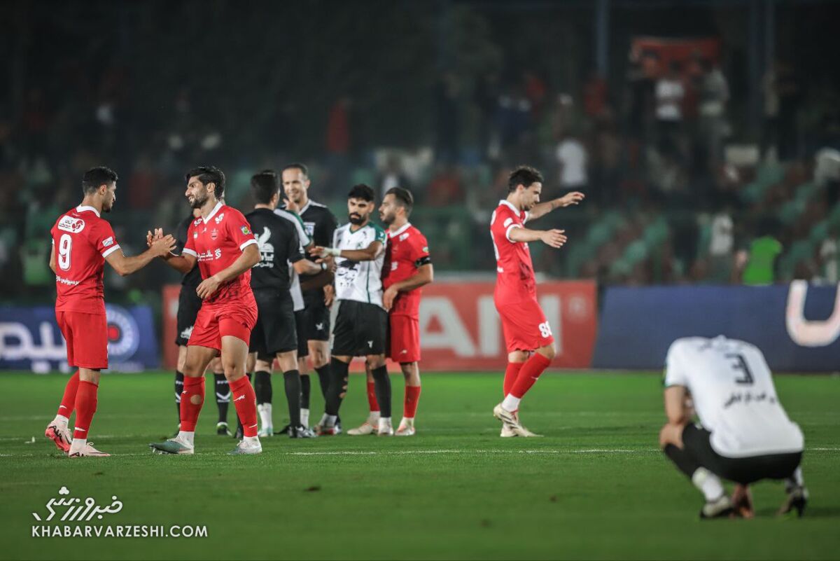 ذوب آهن میزبان پرسپولیس در فولادشهر؛ پوستر بازی با نماد اصفهان رونمایی شد / ذوب آهن , پرسپولیس , لیگ برتر , ورزشگاه فولادشهر , پوستر بازی