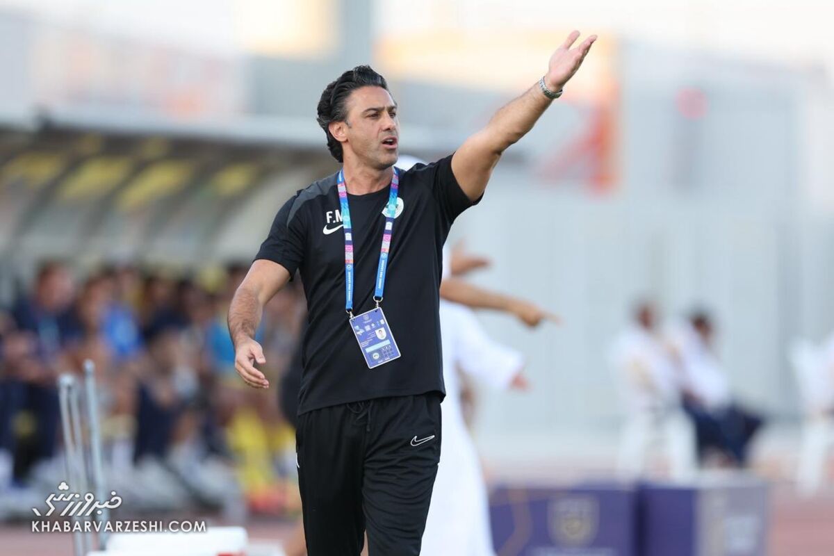 پیامهای هواداران استقلال برای بازگشت فرهاد مجیدی پس از حذف آسیایی / استقلال , فرهاد مجیدی , ریکاردو ساپینتو , لیگ قهرمانان آسیا , بازگشت مجیدی