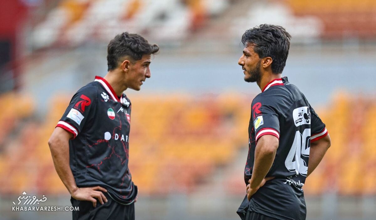 ابهام در نیمکت پرسپولیس؛ صادقی در انتظار فرصت از اوسمار / پرسپولیس , اوسمار ویرا , محمدحسین صادقی , لیگ برتر , وینگر