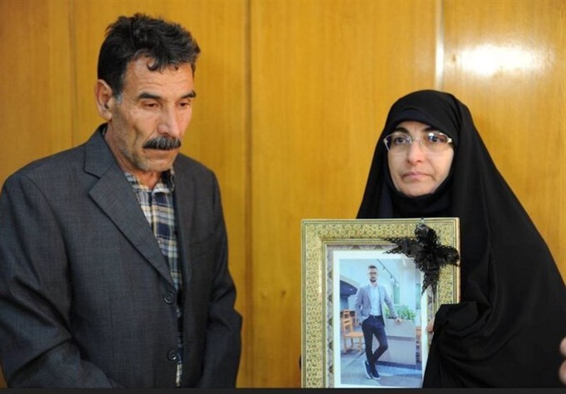 حضور خانواده محمدمهدی محمدی در دانشگاه علم و صنعت / اخبار سیاسی روز , اخبار حوزه علمیه و دانشگاه