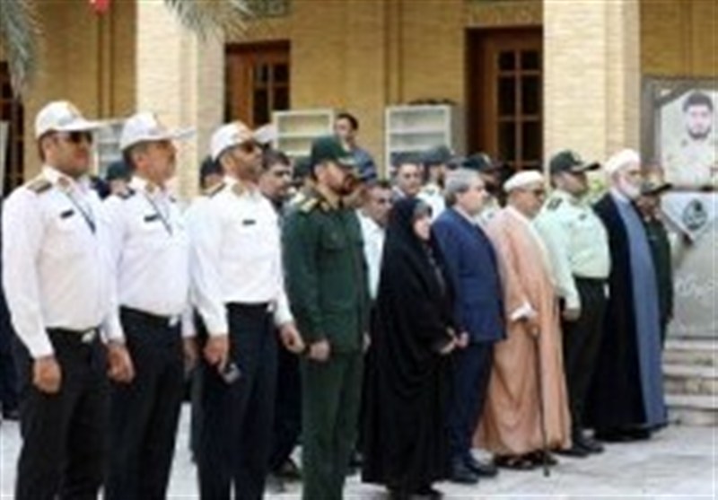ادای احترام مسئولان کیش به به مقام شامخ شهدا / اخبار جزایر خلیج فارس - اخبار استانها