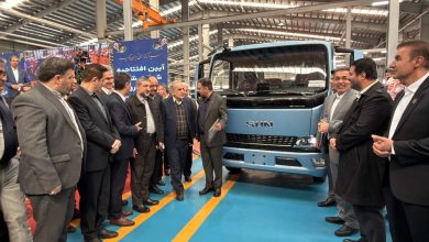 افتتاح خط تولید کامیونت در شیراز؛ توسعه داخلی خودرو و رفع موانع صادراتی در دستور کار / تولید خودرو , شیراز خودرو , عمق ساخت داخل , حمل و نقل فرسوده , صادرات ارز