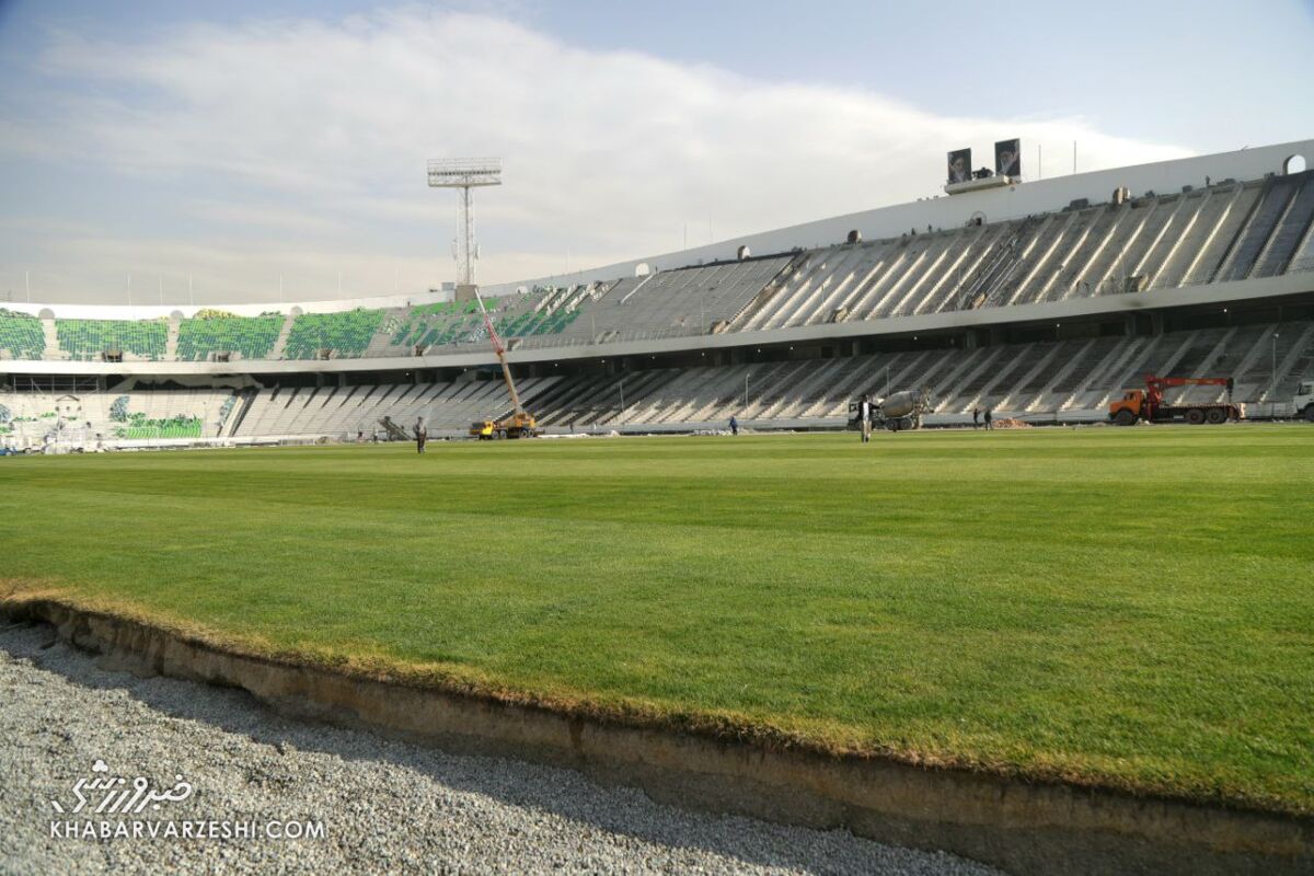 ورزشگاه آزادی اواخر تیرماه با چمن هیبریدی بازگشایی میشود / ورزشگاه آزادی , بازسازی , چمن هیبریدی , استقلال , پرسپولیس