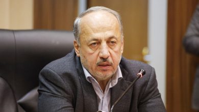 تاکید رئیس سازمان شهرداریها بر ضرورت نوسازی فوری ناوگان تاکسیرانی و پیامدهای ورود روزانه ۲.۵ میلیون خودروی شخصی به تهران / نوسازی تاکسی , حمل و نقل عمومی , آلودگی هوا , مسعود نصرتی , ترافیک تهران