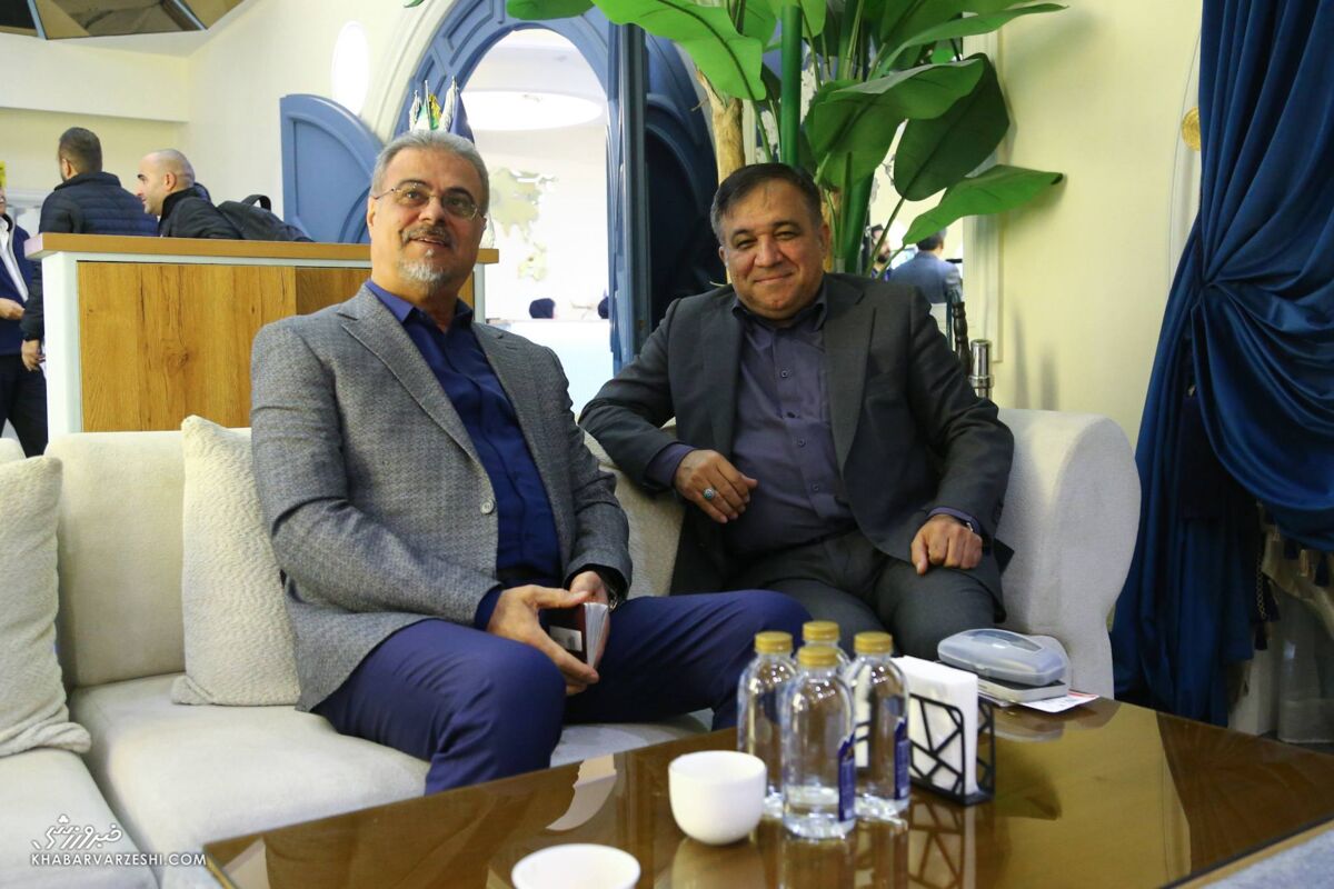 مظلومی: هیئت مدیره استقلال فورا تکلیف مدیرعامل را مشخص کند؛ جلوی ضرر بیشتر را بگیرید / استقلال , پرویز مظلومی , هلدینگ خلیج فارس , مدیرعامل استقلال , لیگ قهرمانان آسیا