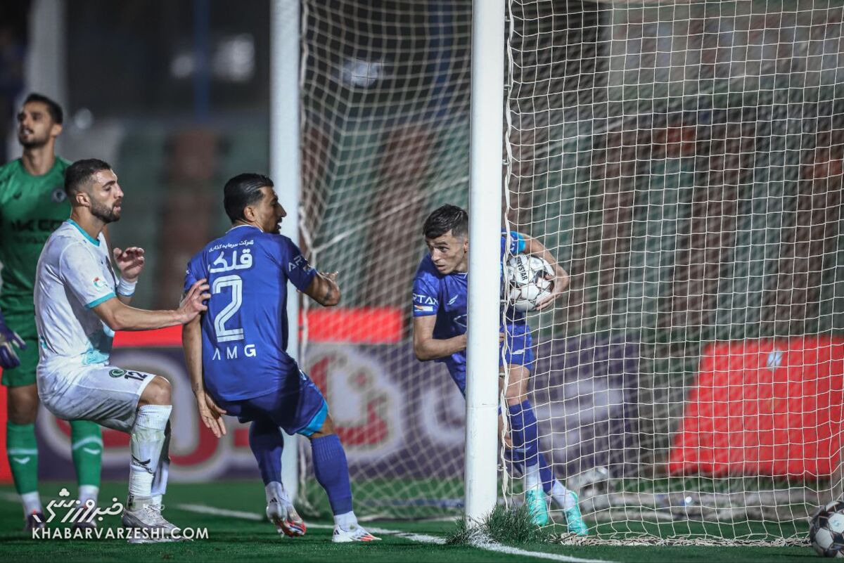 کمبود گل در لیگ برتر فوتبال ایران؛ آمار نگرانکننده در مقایسه با لیگهای جهانی / لیگ برتر , آمار گل , فوتبال ایران , مقایسه آماری , رکورد گلزنی