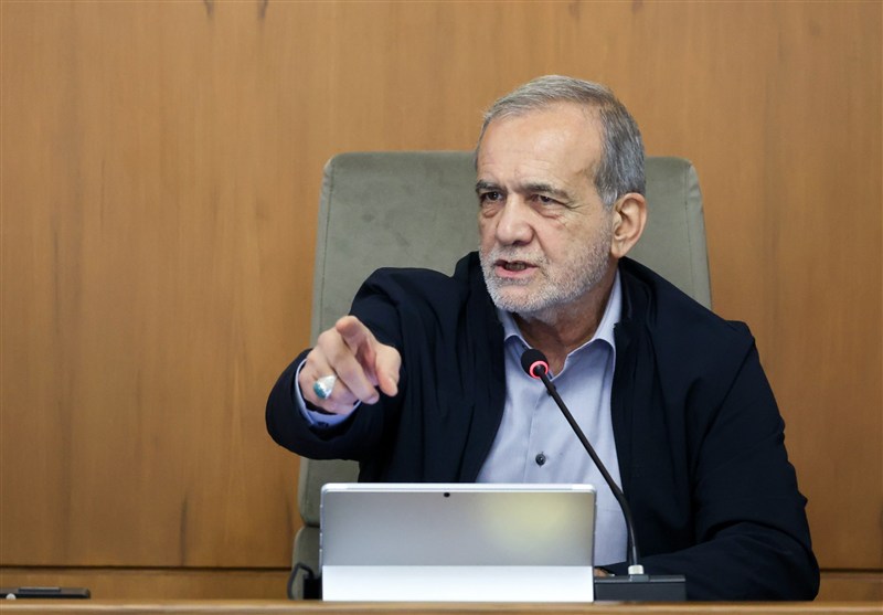 بهرهبرداری از 750 مگاوات نیروگاه خورشیدی با دستور پزشکیان / اخبار سیاسی روز , اخبار دولت