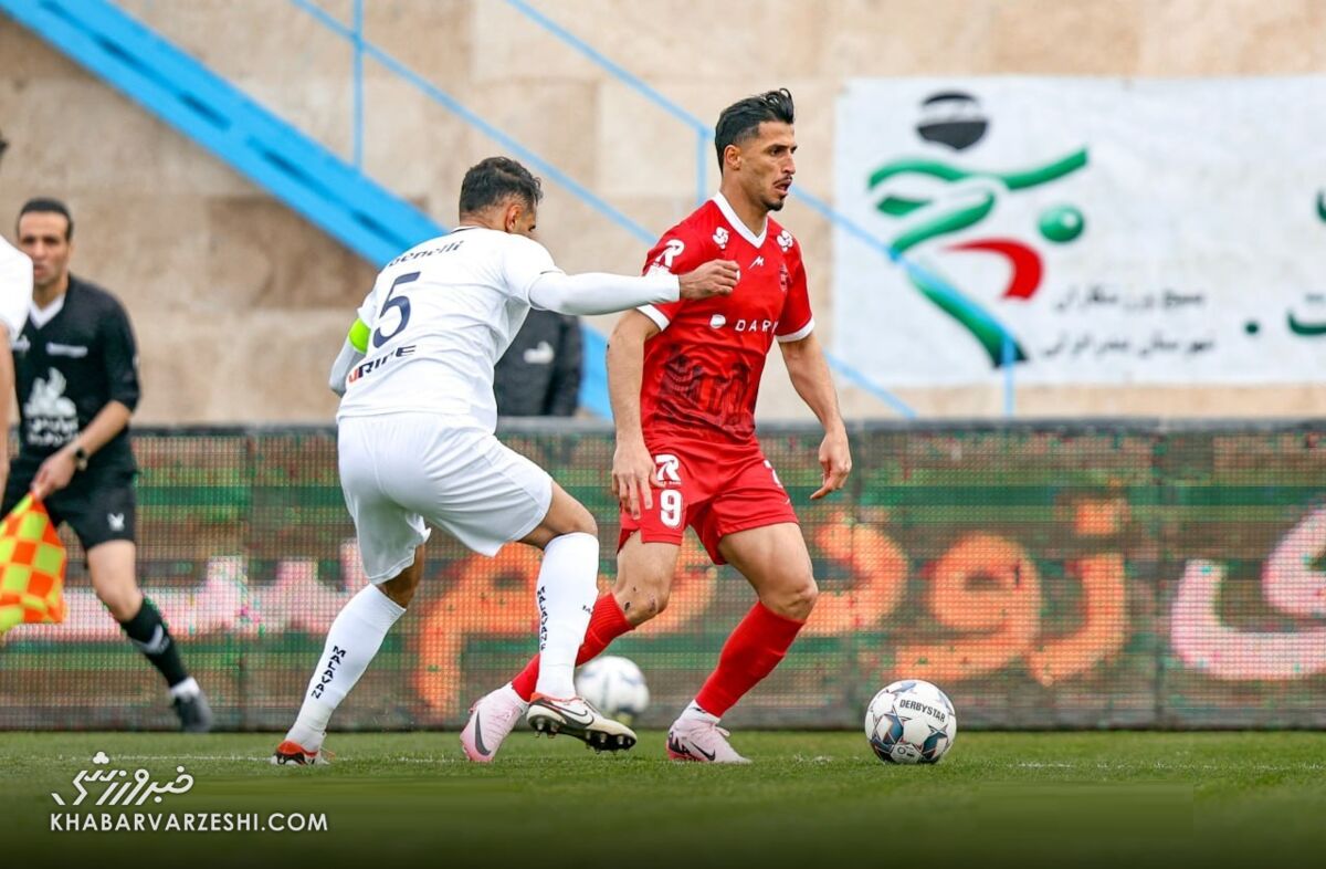 تغییر پست اجباری؛ علیپور در تقابل با گلگهر مجدداً وینگر سرخپوشان شد / علی علیپور , پرسپولیس , گل گهر سیرجان , اوسمار ویرا , لیگ برتر