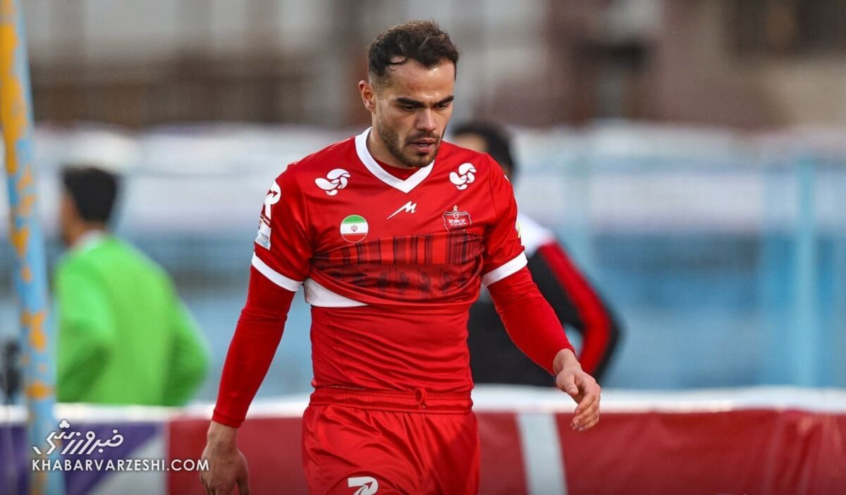 تلاش کادر پزشکی پرسپولیس برای بازگرداندن اورونوف به بازی با ذوب آهن / پرسپولیس , اوستون اورونوف , کادر پزشکی , لیزر تراپی , ذوب آهن