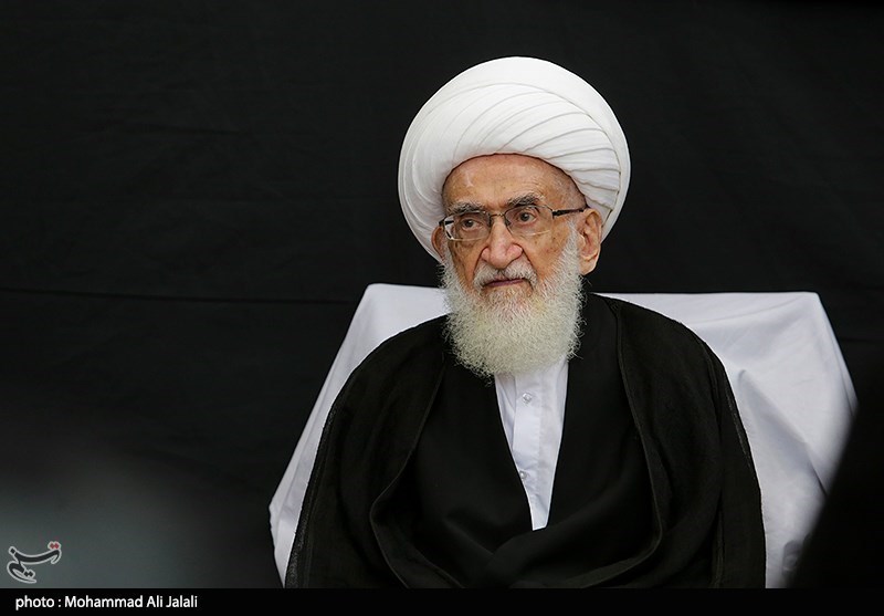 آیتالله نوریهمدانی: همه پشت سر رهبر معظم انقلاب حرکت کنند / اخبار قم - اخبار استانها