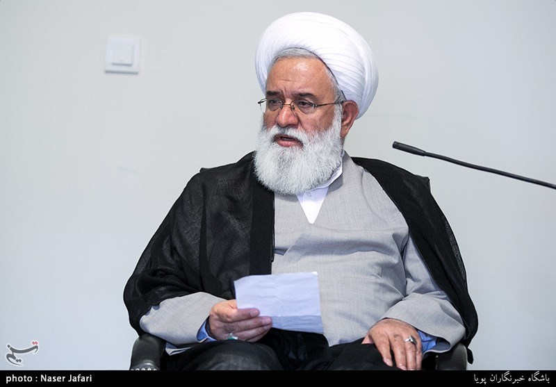 آیتالله رشاد: رهبر جدید انقلاب «مجتهدی است زبده» / اخبار قم - اخبار استانها