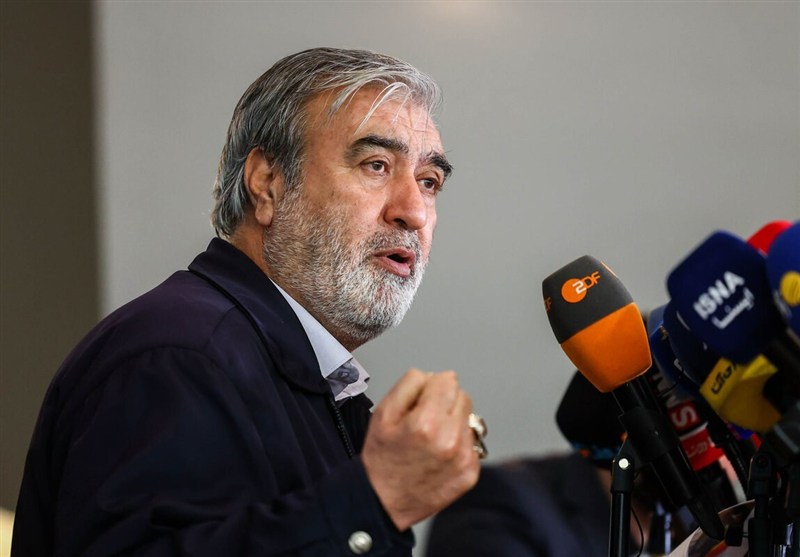 عزیزی: ملت ایران حماسهساز و میداندار واقعی هستند / اخبار سیاسی روز , اخبار مجلس