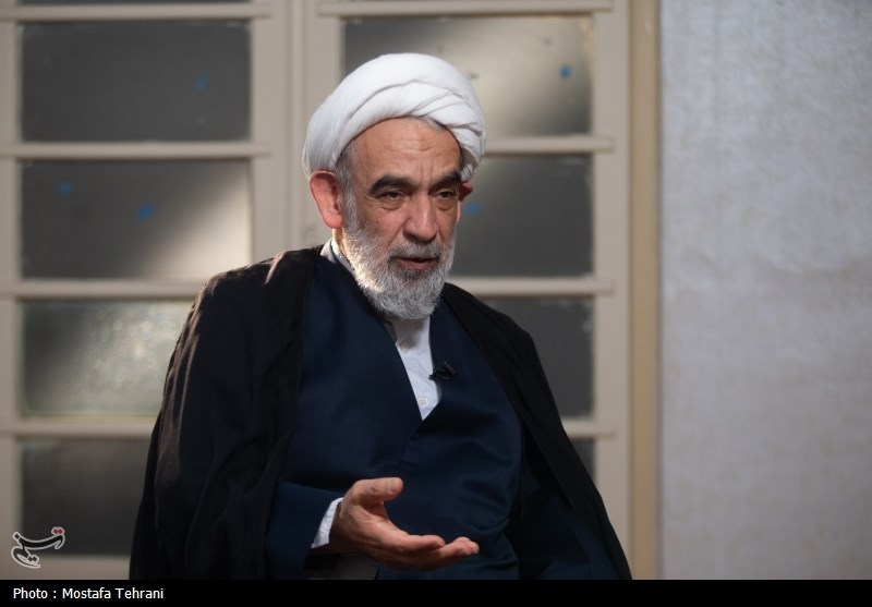 آیتالله مجتبی خامنهای فقیهی شجاع و آشنا به شرایط بینالمللی است / اخبار قم - اخبار استانها