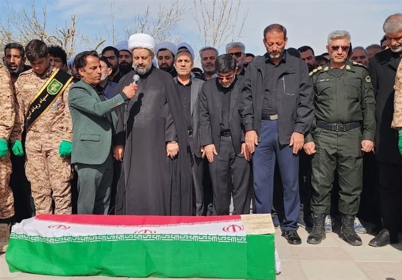 تشییع باشکوه پیکر مطهر شهید محمدتقی قهرمانی در رباطکریم / اخبار استان تهران - اخبار استانها