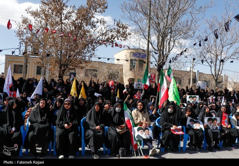 قیام معلمان چهارمحال و بختیاری در خونخواهی رهبر شهید / اخبار چهارمحال و بختیاری - اخبار استانها