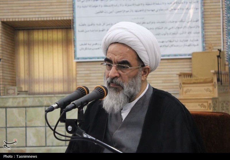 دفاع از کیان اسلام و ایران اسلامی بر آحاد امت مسلمان واجب است / اخبار قم - اخبار استانها