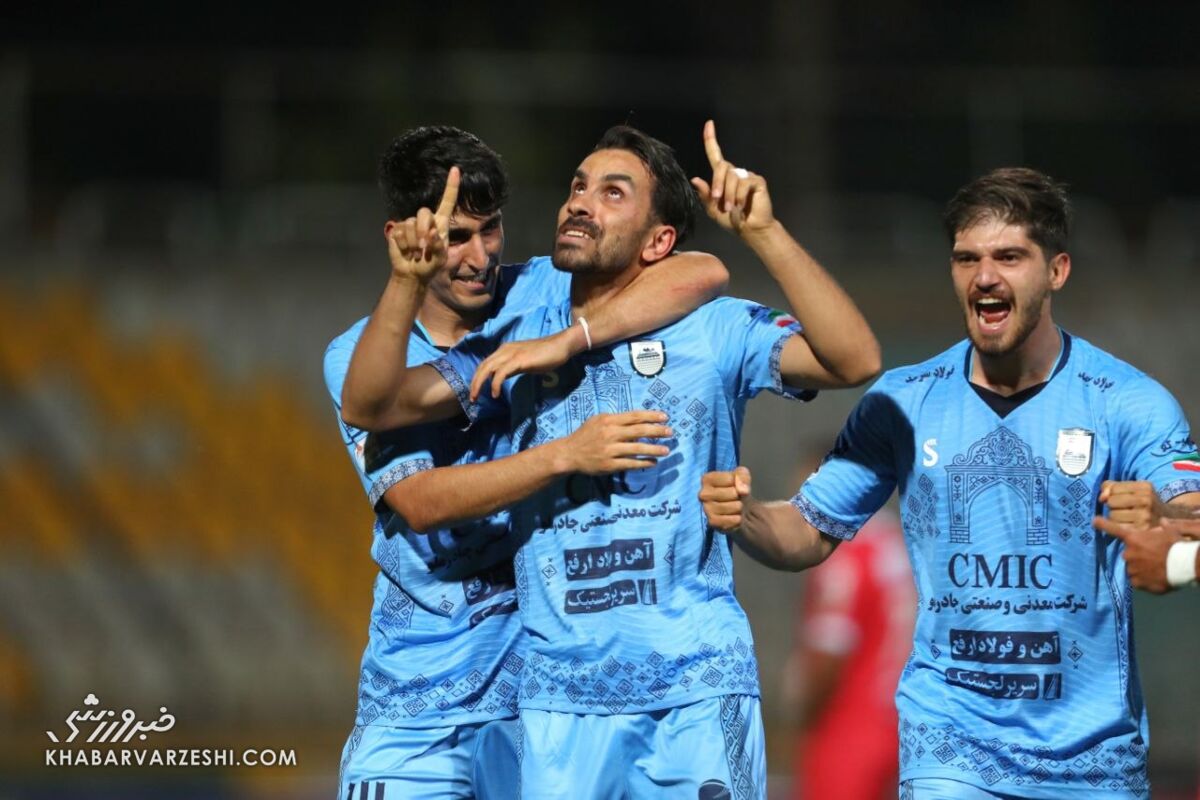 پرسپولیس ۱ - ۲ چادرملو؛ حذف سرخها از انتخابی لیگ قهرمانان آسیا / پرسپولیس , چادرملو , لیگ قهرمانان آسیا , مرحله پلی آف , حذف