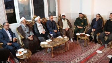 دیدار رئیس عقیدتی سیاسی فرماندهی کل قوا با خانواده 2 شهید / اخبار زنجان - اخبار استانها
