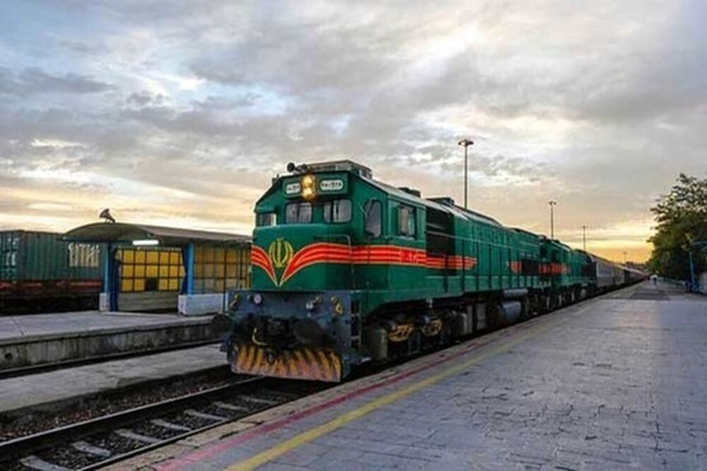 بلیت قطار تهران - مشهد؛ از ۴۸۰ هزار تا پنج میلیون تومان / بلیت قطار , قیمت بلیت , قطار تهران مشهد , افزایش قیمت , حمل و نقل ریلی