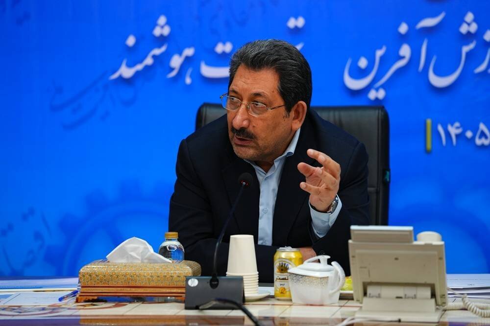 اتابک: همراهی مردم و اصناف مانع بحران در بازار شد / اتابک , بازار , اصناف , مردم , جنگ