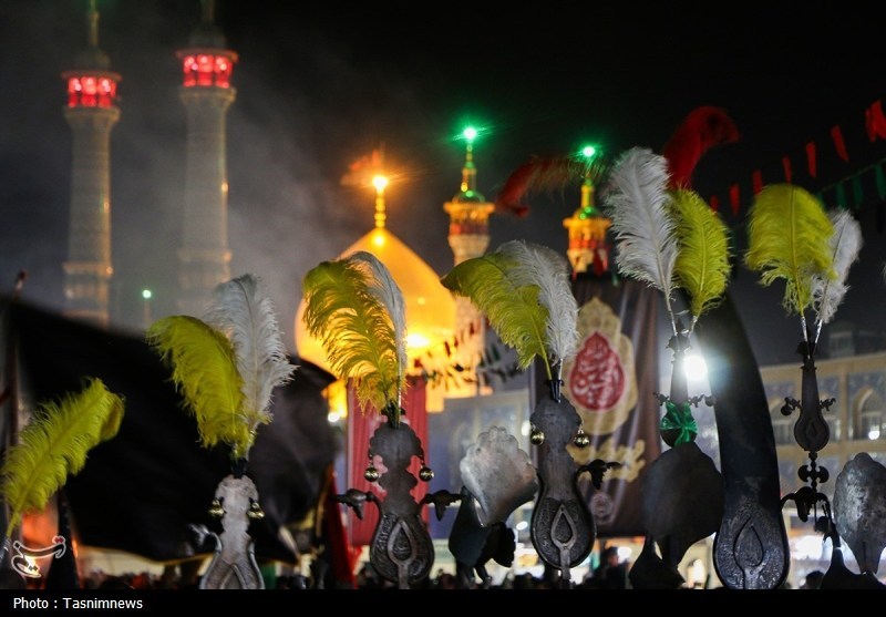 شب تاسوعا در قم؛ اشک بر علمدار کربلا و تجدید عهد با ولایت+ عکس / اخبار قم - اخبار استانها