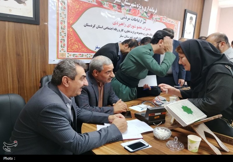مدیرکل بهزیستی کردستان پای حرف مددجویان، کارکنان و کودکان نشست+تصویر / اخبار کردستان - اخبار استانها