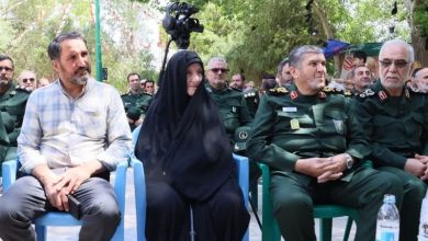 دیدار فرماندهان سپاه با مادر شهید سپهبد پاکپور / اخبار کرمانشاه - اخبار استانها