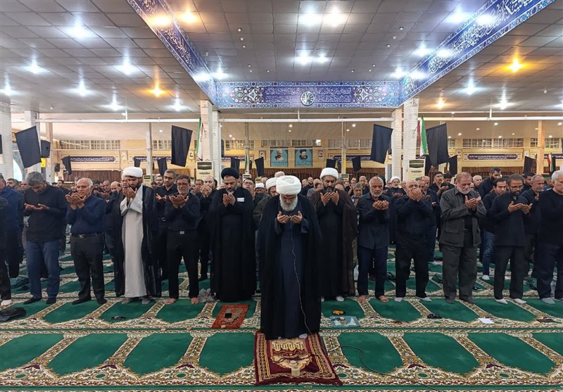 نماز ظهر عاشورا؛ تجدید میثاق بوشهریها با آرمانهای حسینی / اخبار بوشهر - اخبار استانها