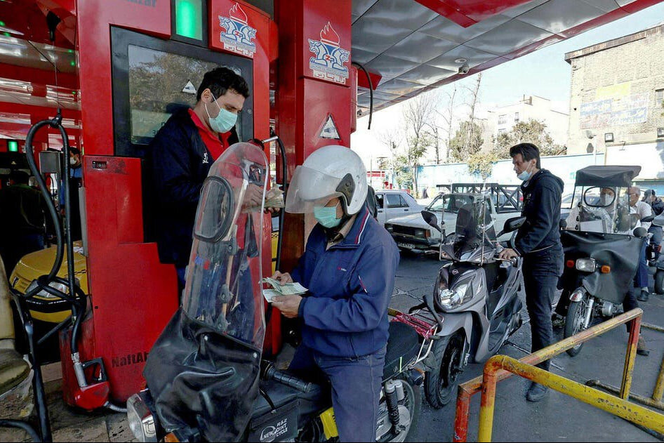 سخنگوی صنف جایگاههای سوخت: تا رفع اختلالات بانکی، پول نقد همراه داشته باشید / جایگاه سوخت , اختلال بانکی , پول نقد , سخنگوی صنف , خدمات بانکی