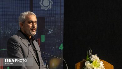 وزیر اقتصاد: ایران تا ۱۴۱۴ در زمره کشورهای با سرمایهگذاری بالا قرار میگیرد / سرمایهگذاری , وزیر اقتصاد , افق ۱۴۱۴ , نهادهای سرمایهگذاری , اقتصاد ایران