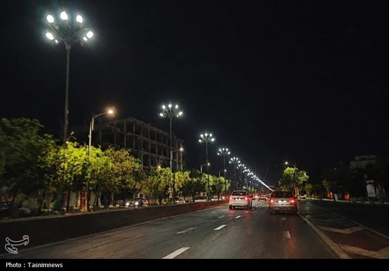 نورافشانی قبله تهران در محور شهید رجایی شهرری / نصب 300 پایه چراغ / اخبار استان تهران - اخبار استانها