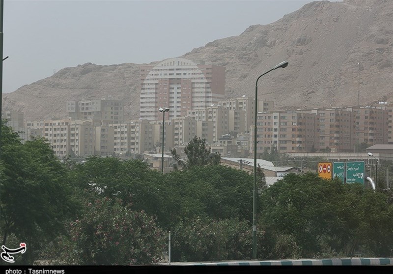 هشدار نارنجی گرد و غبار در اصفهان؛فعالیتهای آلاینده ممنوع شد / اخبار اصفهان - اخبار استانها