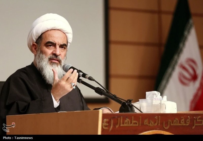 آیتالله فاضل لنکرانی: تشییع رهبر شهید، پیام اقتدار ملت ایران به جهان / اخبار قم - اخبار استانها